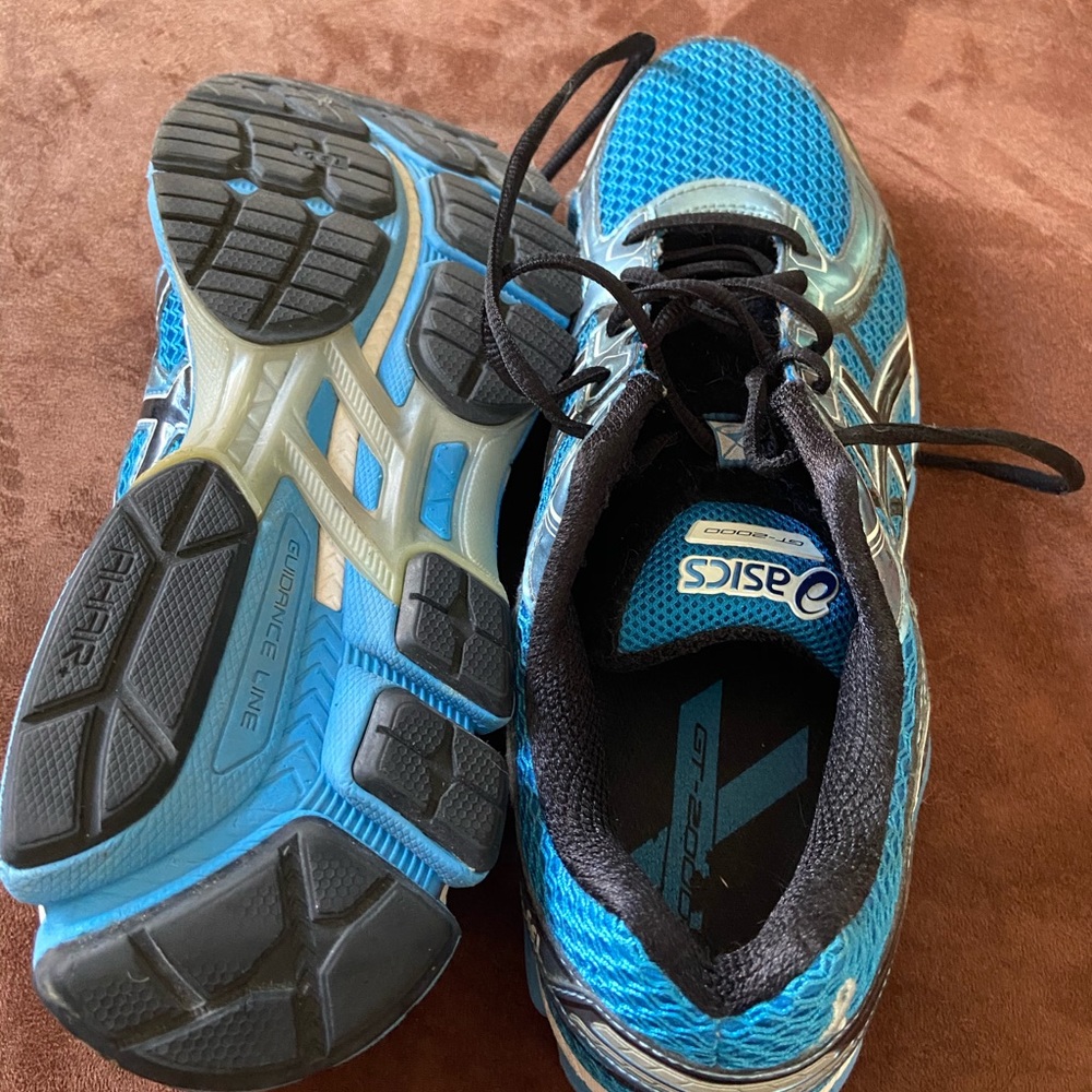 Running shoes - Picture 5 of 7